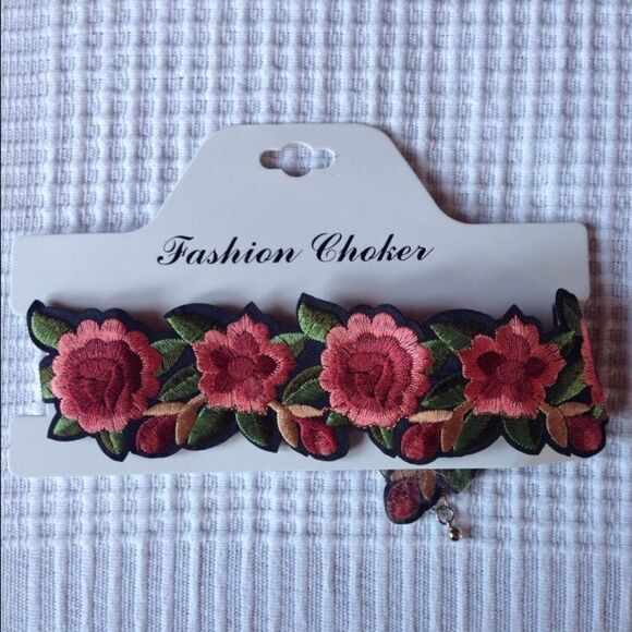 Floral Embroidered Choker Necklace | Boho Statement Collar - Picture 7 of 8